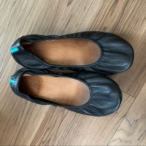 Black Tieks